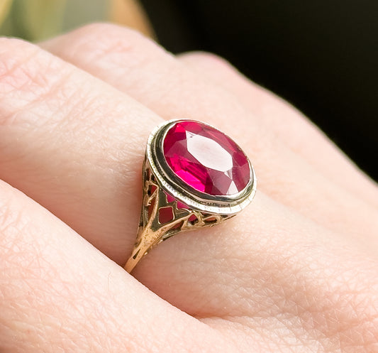 Art Deco Ruby Filigree Ring in Two Tone Gold