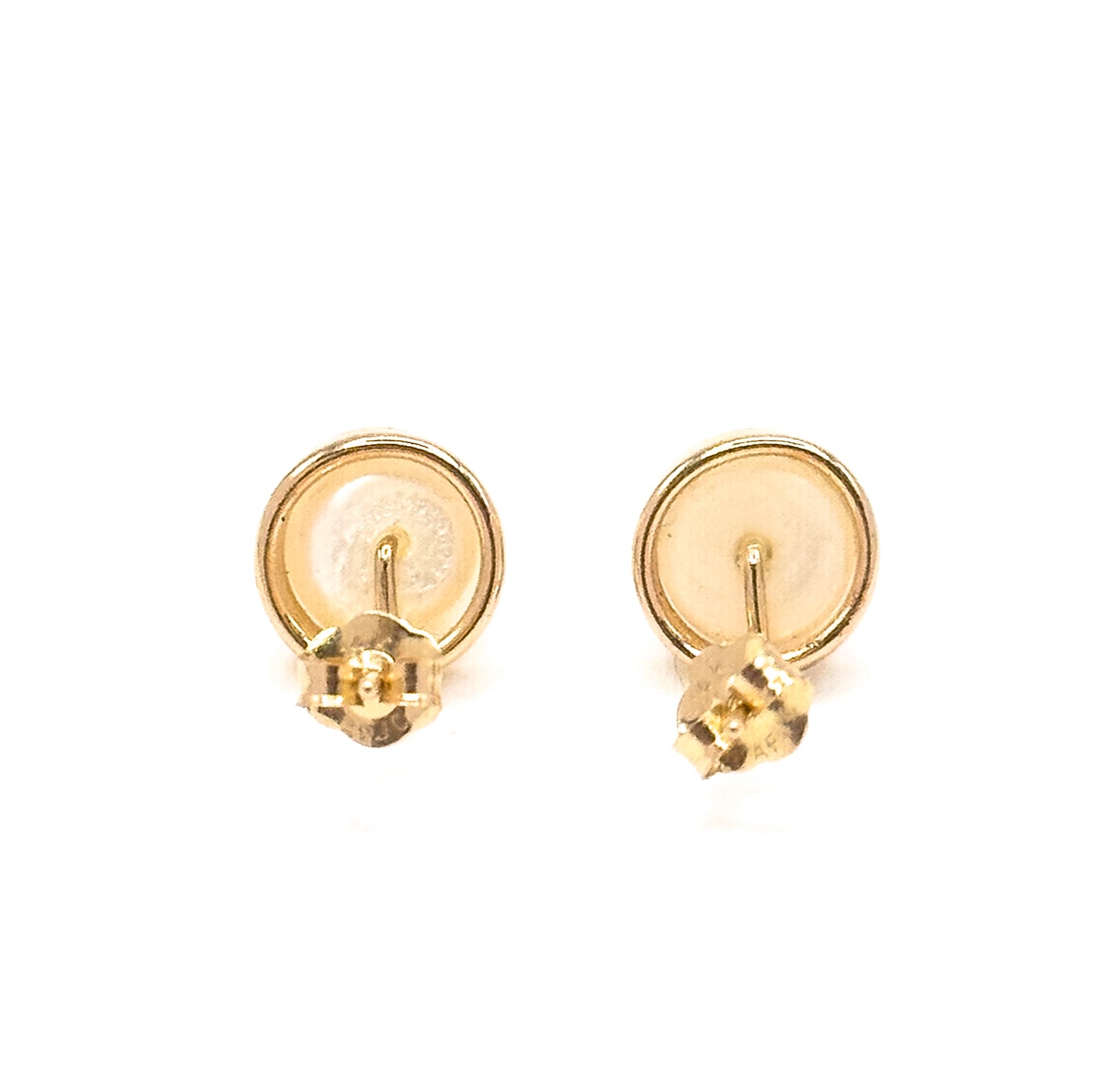 Contemporary Mabe Pearl Stud Earrings in 14K Yellow Gold