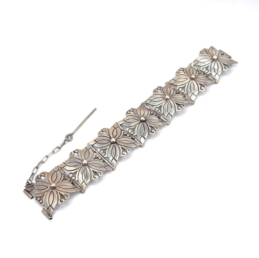 Vintage Taxco Mexican Sterling Silver Bracelet with Floral Design