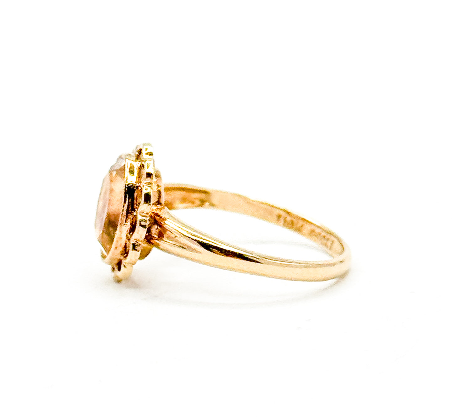 Vintage Dainty Scalloped Ring Oval Glass Gem in Gold