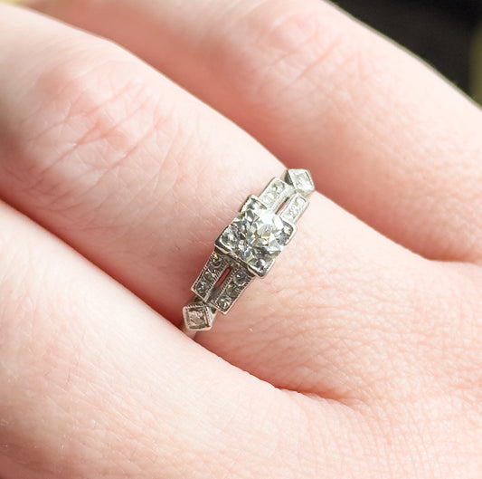 Art Deco Old European Cut Kozibe Diamond Ring in Platinum 1920s Engagement
