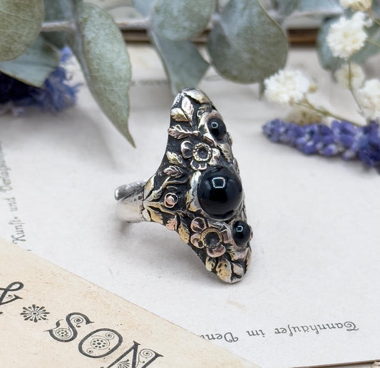 Vintage Art Nouveau Onyx Glass Cabochon Ring: Floral Silver & Gold Statement