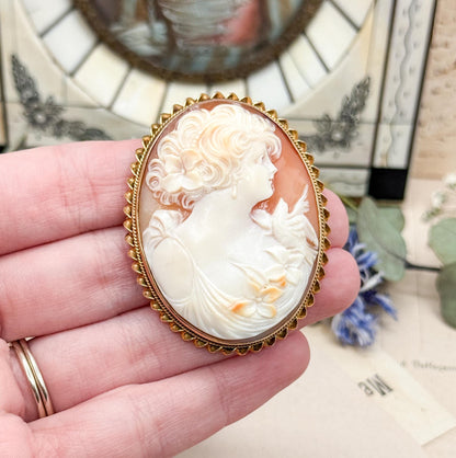Antique Carved Shell Cameo Brooch in 14K Yellow Gold Lady with Bird