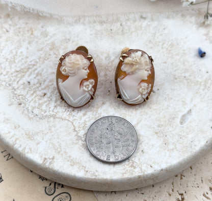 Boxed Antique Shell Cameo Earrings 10K Gold w Screw Backs