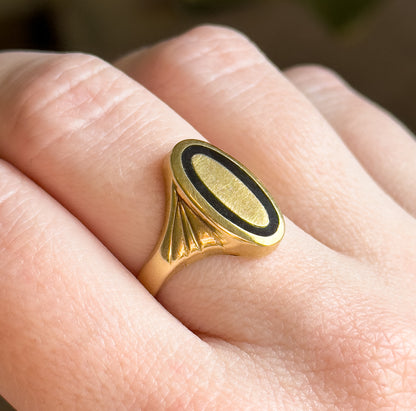 Vintage Onyx Inlay Signet Ring in 14K Gold