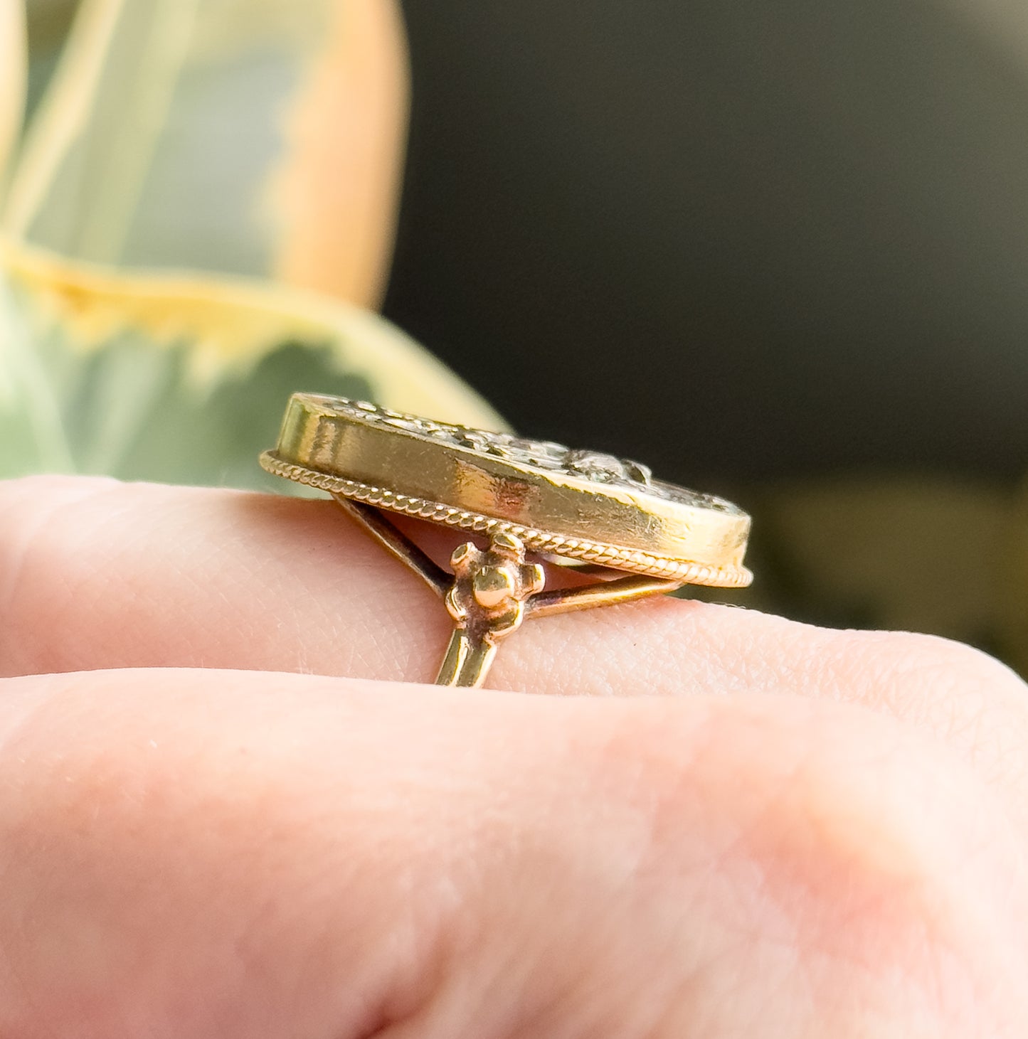 Antique Shakudo Ring in 14K Yellow Gold