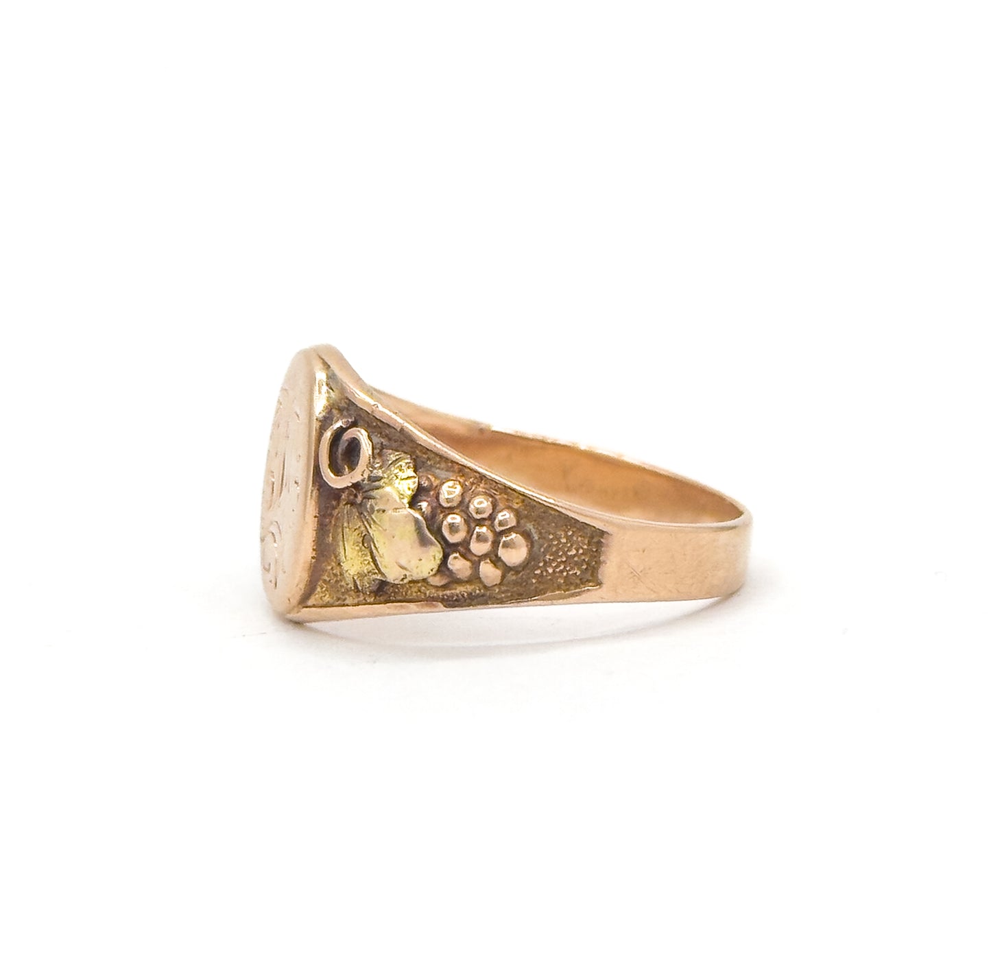 Edwardian Black Hilld Gold Engraved Signet Ring in 10K Rose Gold