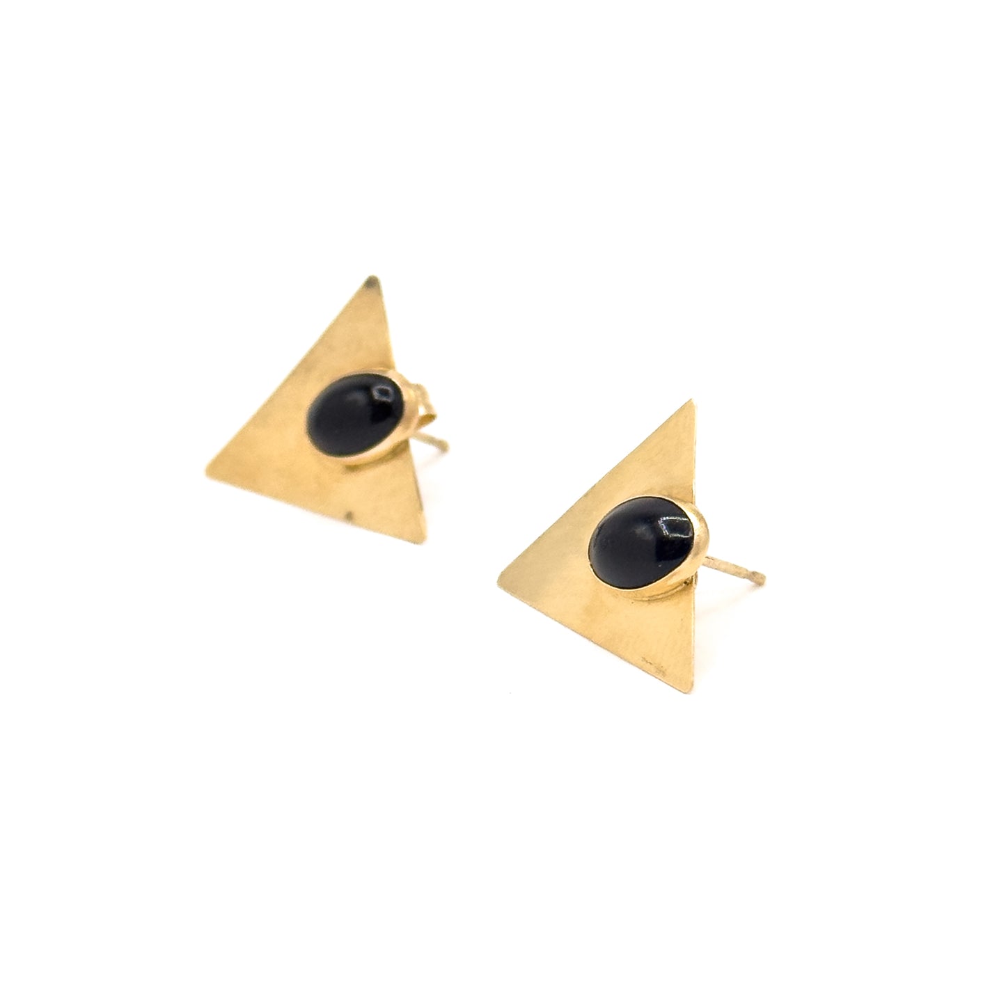 Vintage 1990s Triangular Stud Earrings w Onyx Cabochon in 10K Gold