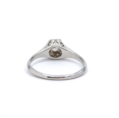 Art Deco Diamond Ring with Filigree Details Hexagon