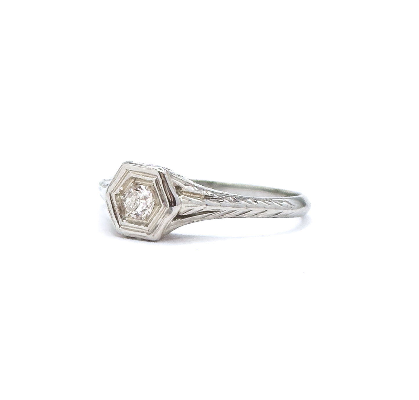 Art Deco Diamond Ring with Filigree Details Hexagon