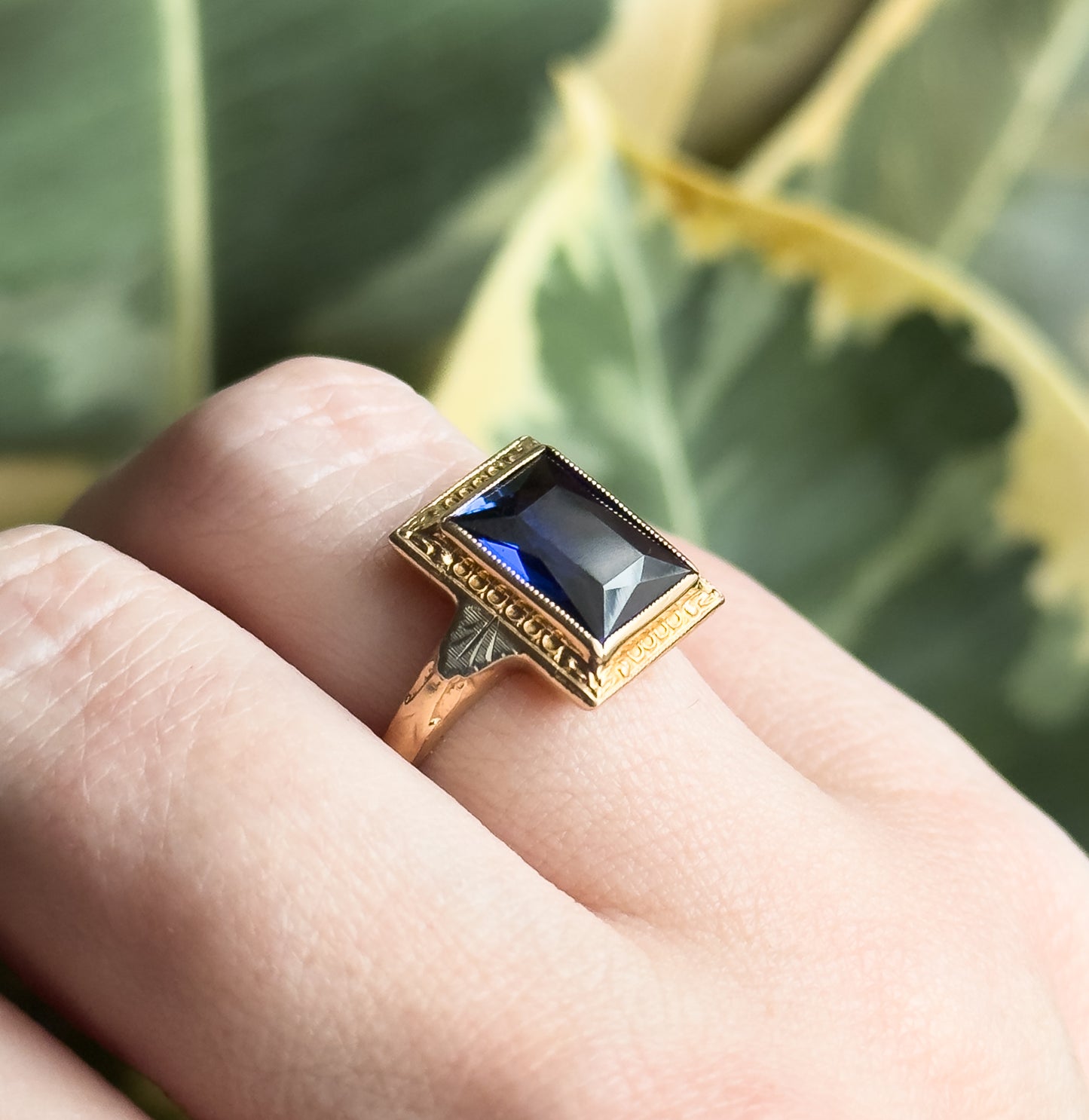 Vintage 1940s Created Sapphire Ring in 10K Gold