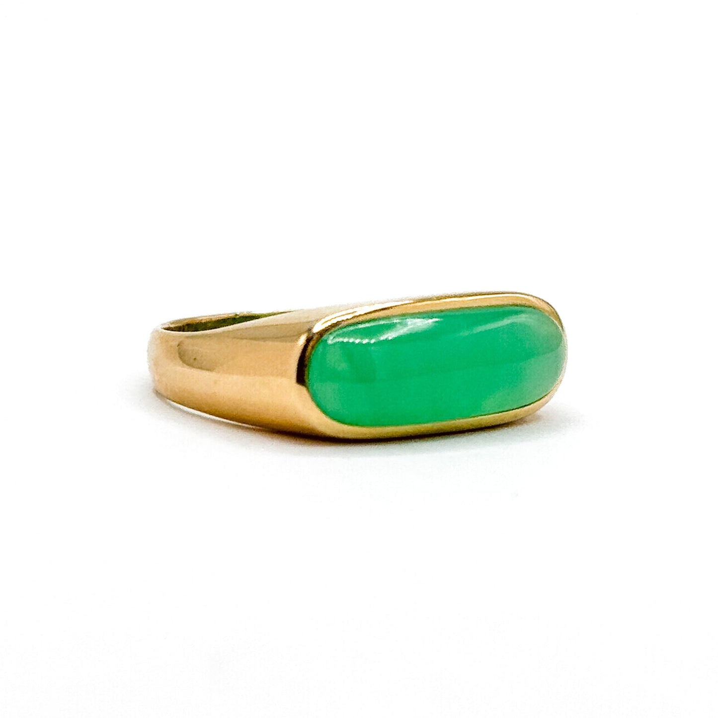Vintage Chrysoprase Saddle Ring in 14K Yellow Gold