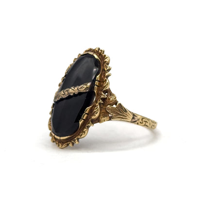 Antique Onyx Floral Ring in 14K Gold