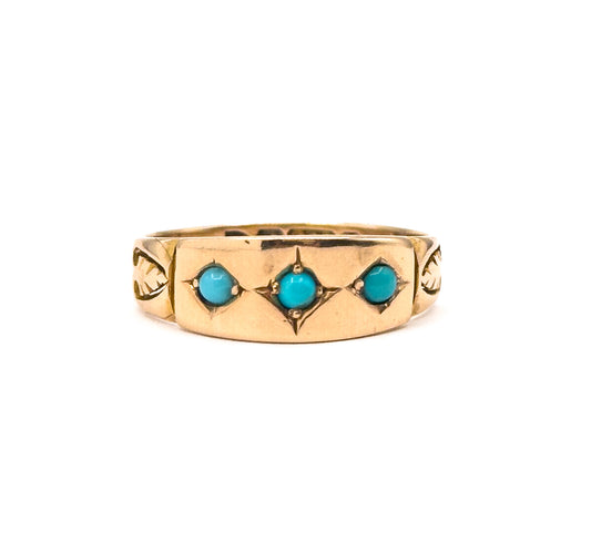 Antique Turquoise Cabochon Ring in 15K Gold, fully hallmarked