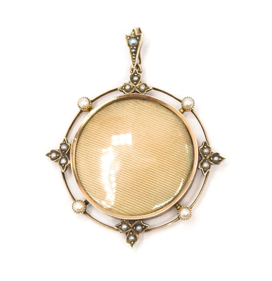 Edwardian locket pendant with Pearls and Ivy motif in 9k Gold