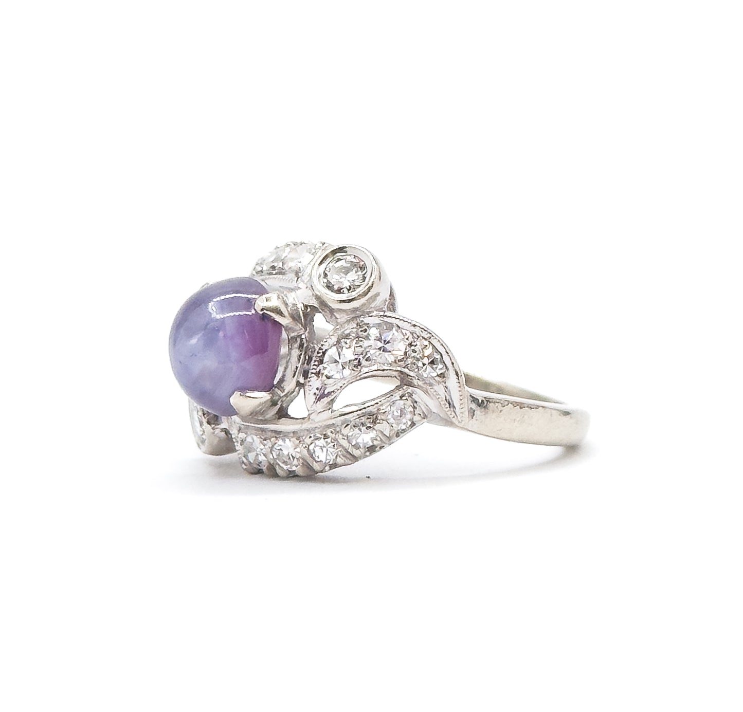 Mid-Century natural Purple Sapphire & Diamond Ring in White Gold