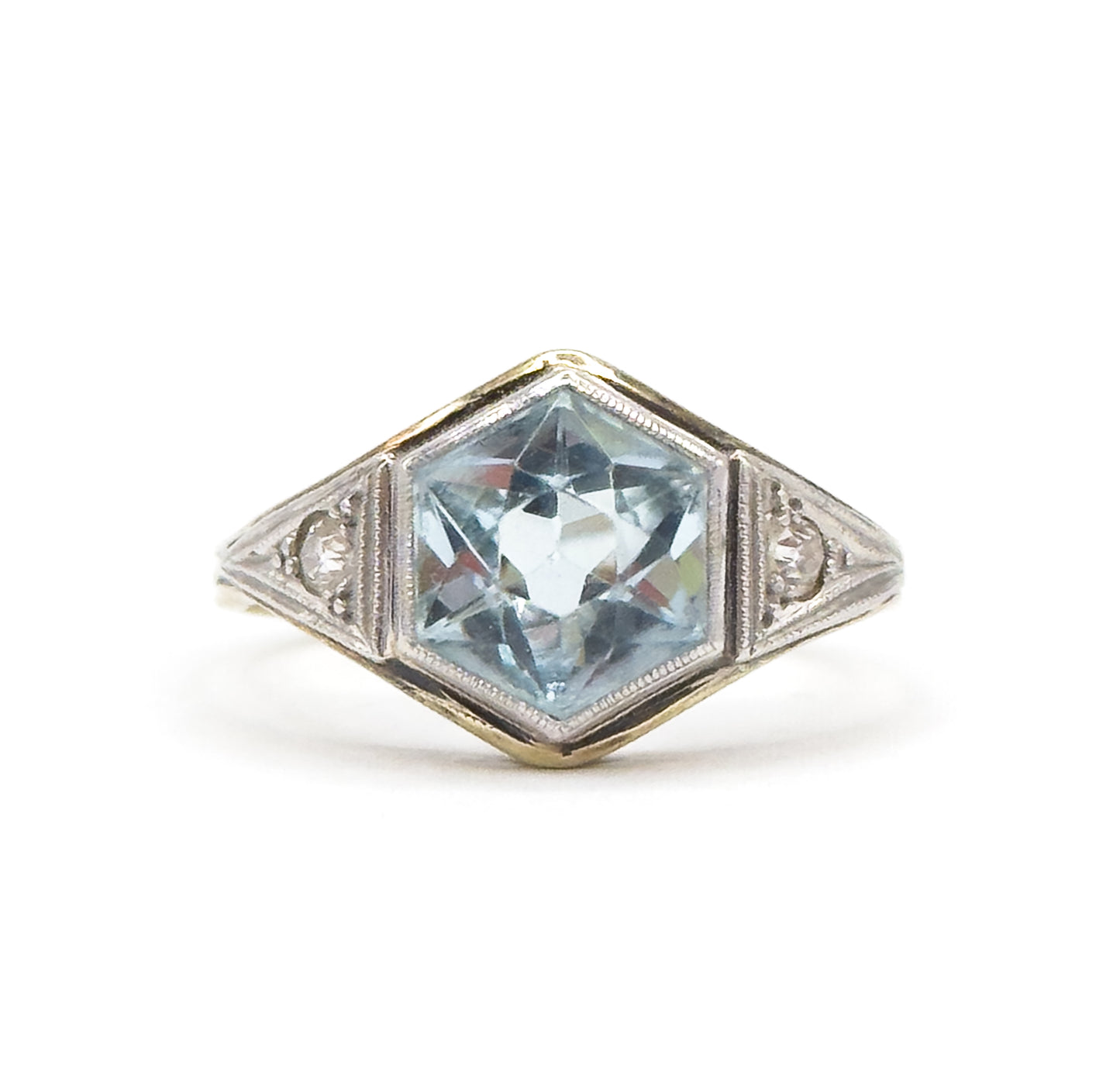 Art Deco Hexagonal Aquamarine Ring in Gold & Platinum