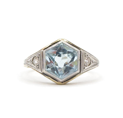Art Deco Hexagonal Aquamarine Ring in Gold & Platinum