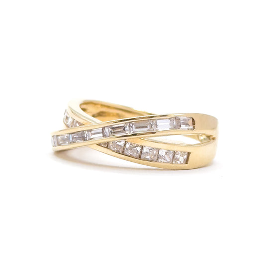 Vintage 90s - Early 2000s X Crossover Ring in Gold