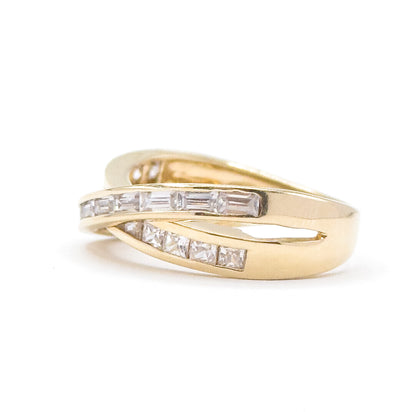 Vintage 90s - Early 2000s X Crossover Ring in Gold