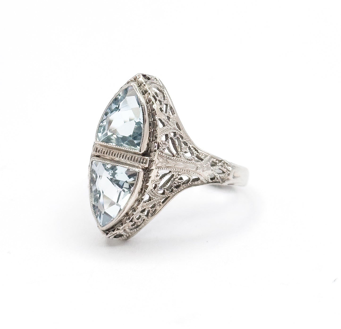 Art Deco Aquamarine Toi et Moi Filigree Ring in White Gold