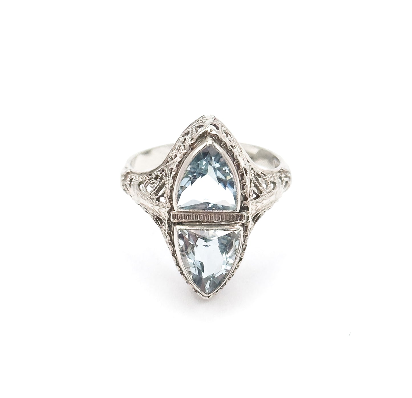 Art Deco Aquamarine Toi et Moi Filigree Ring in White Gold