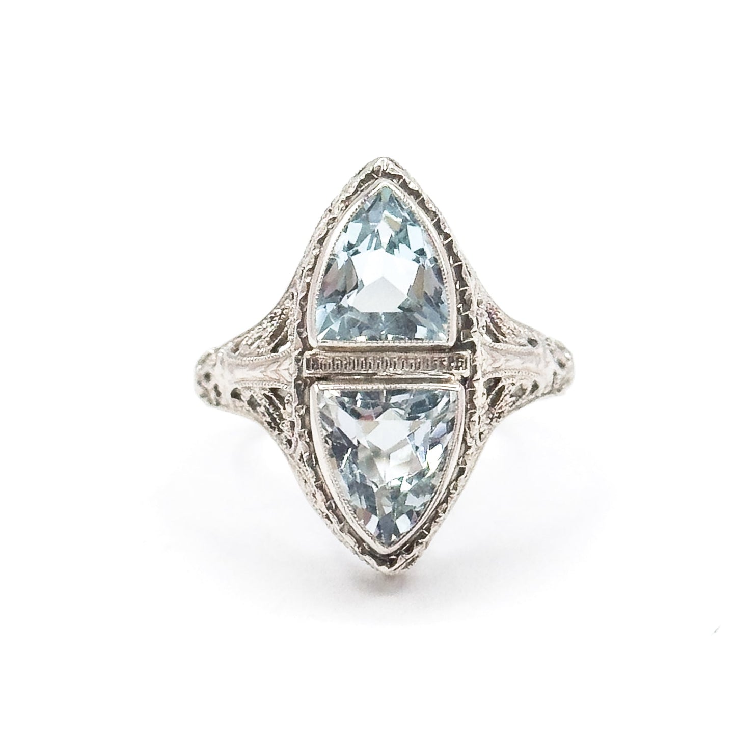 Art Deco Aquamarine Toi et Moi Filigree Ring in White Gold