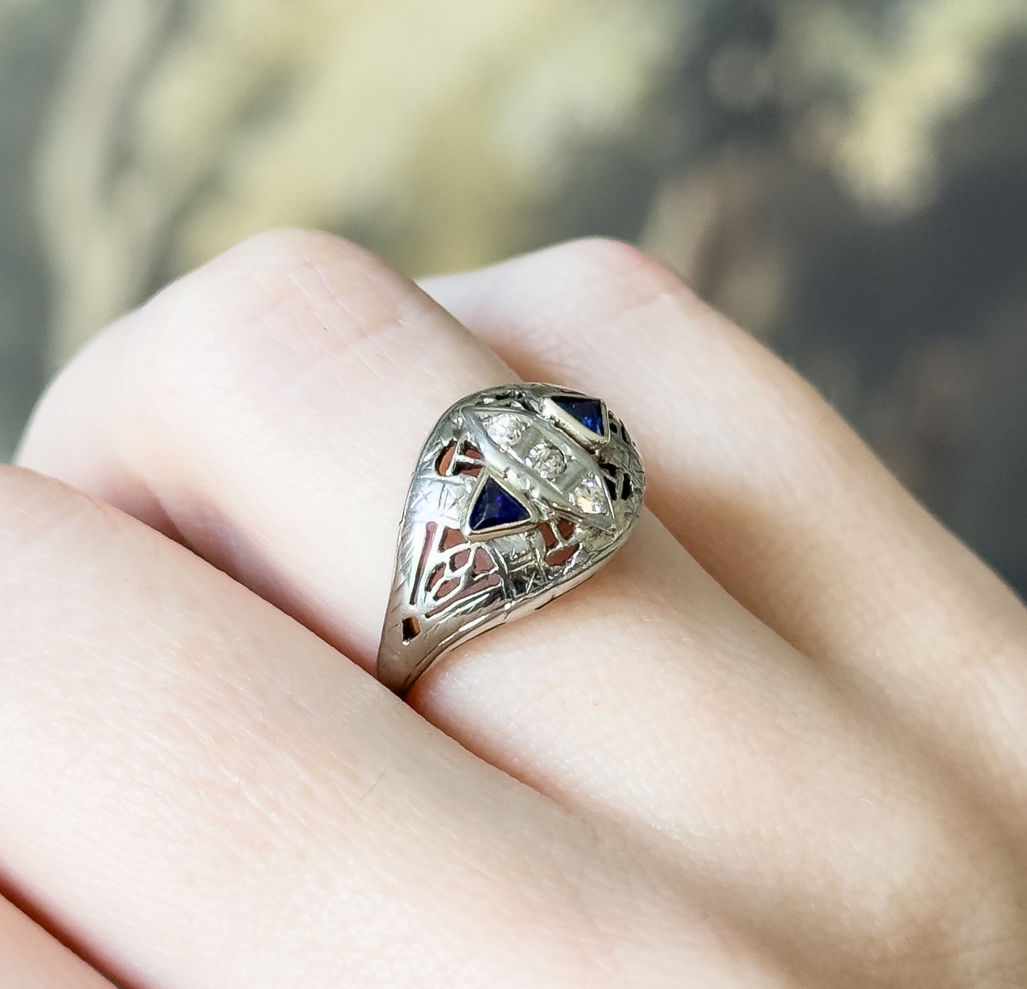 Art Deco Diamond & Synthetic Sapphire Filigree Ring in White gold