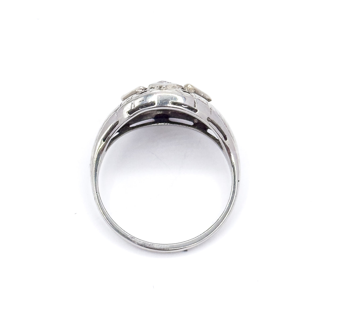 Art Deco Diamond & Synthetic Sapphire Filigree Ring in White gold