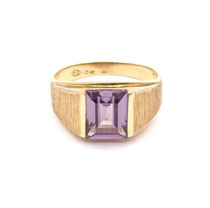Late 20th Century Lab-Created Sapphire Ring in 10K Yellow Gold