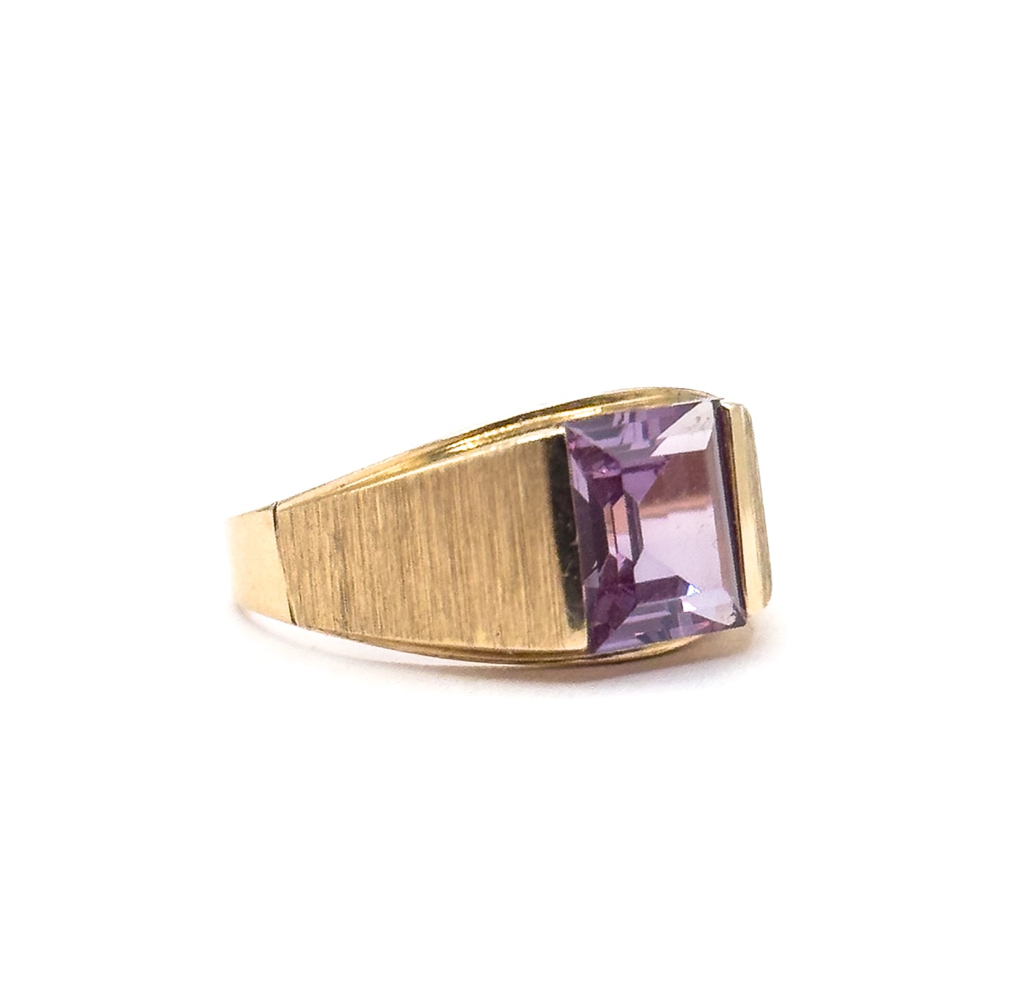 Late 20th Century Lab-Created Sapphire Ring in 10K Yellow Gold
