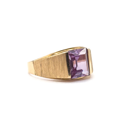 Late 20th Century Lab-Created Sapphire Ring in 10K Yellow Gold