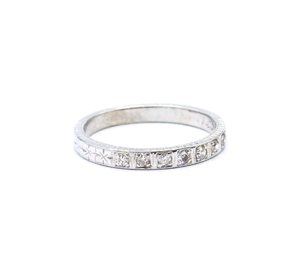 Art Deco Diamond Band in 16K White Gold