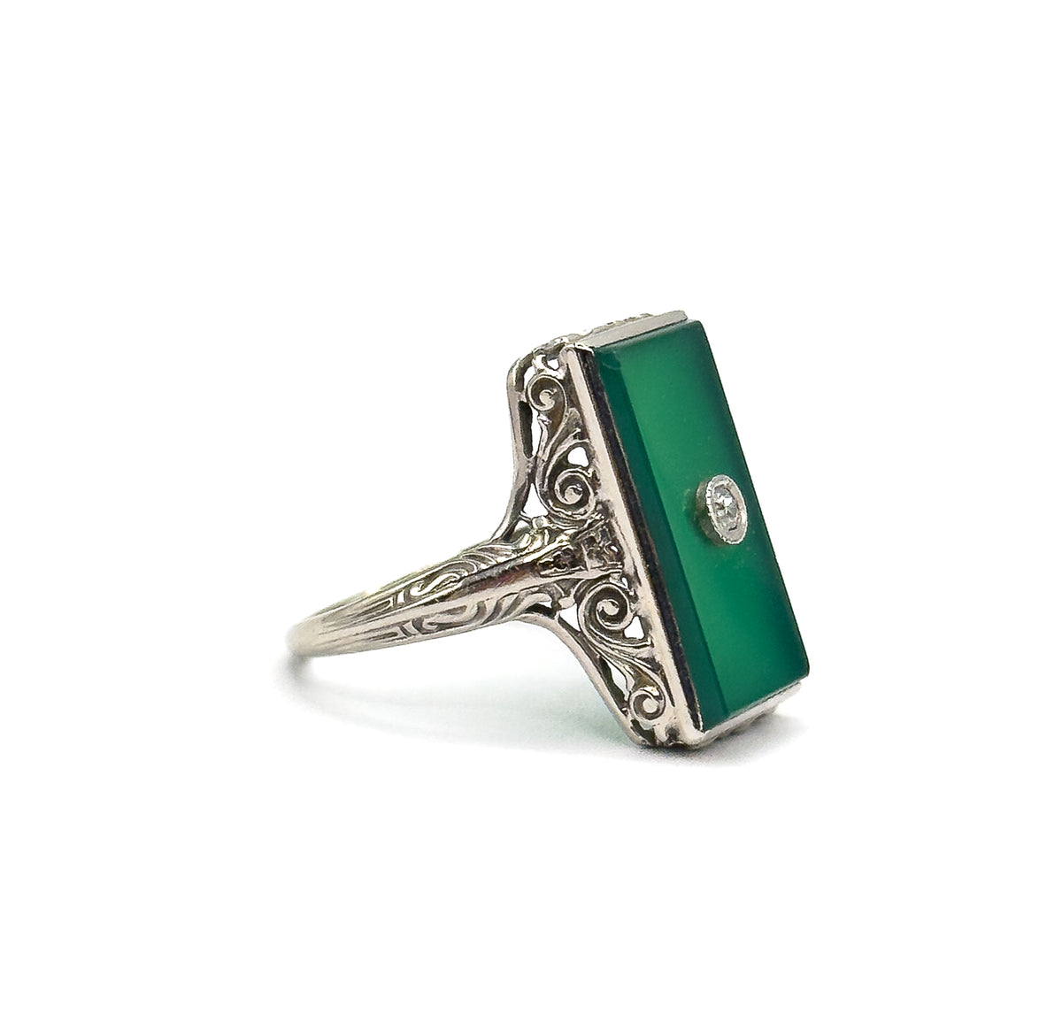 Art Deco Chrysoprase & Diamond Filigree Ring in White Gold
