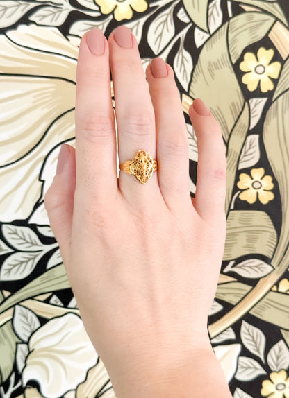 Vintage 22K Yellow Gold Navette Filigree Ring