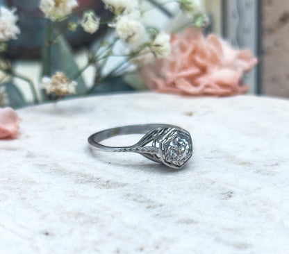Antique Art Deco Filigree engagement ring in 14K / 10K White Gold Old European Cut