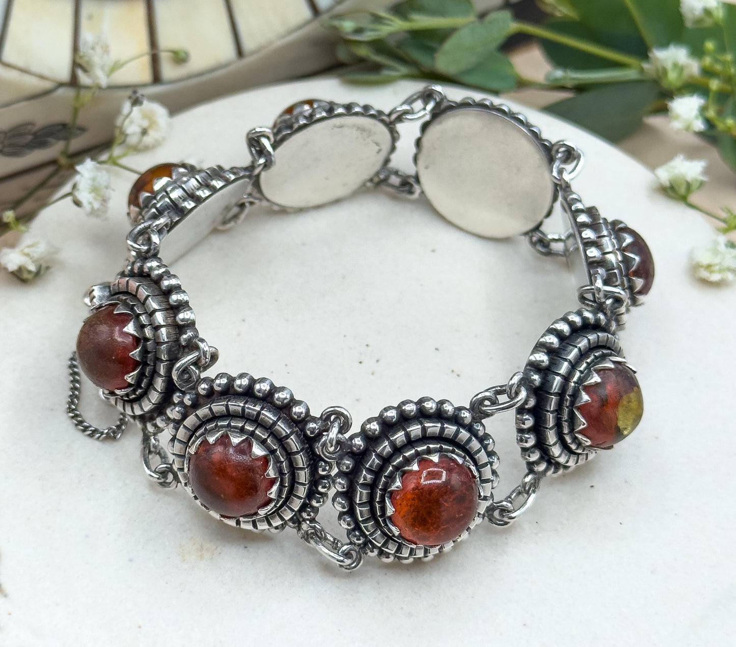 Vintage Orange Amber cabochon bracelet in 835 Silver textured vintage bracelet