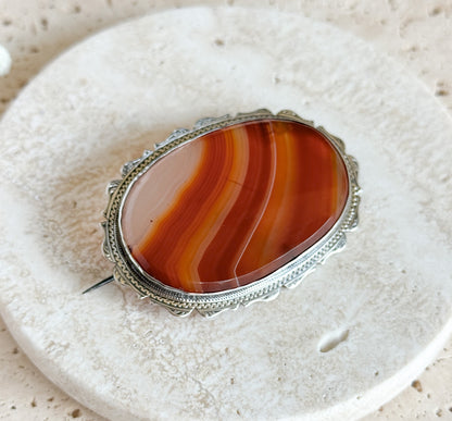Victorian Scottish Banded Agate Oval Brooch
