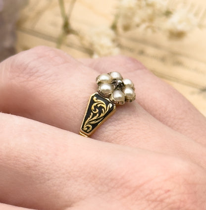 Antique Mourning Ring 14K Solid Gold Victorian RIng with Black Enamel & Rose Cut Diamond