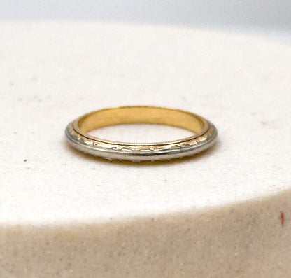 Vintage Midcentury Ring Two Tone Gold 14K Gold Engine Turned Vintage Ring