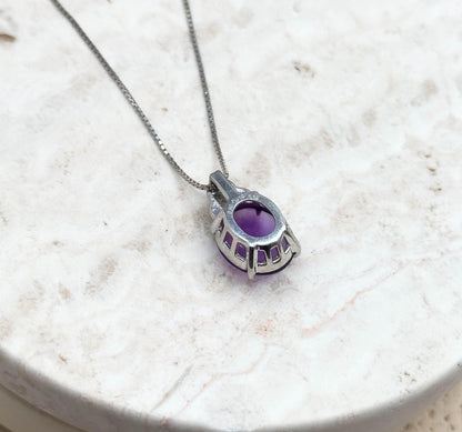 Lovely Amethyst Cabochon & Diamond Pendant Necklace in Platinum pt850
