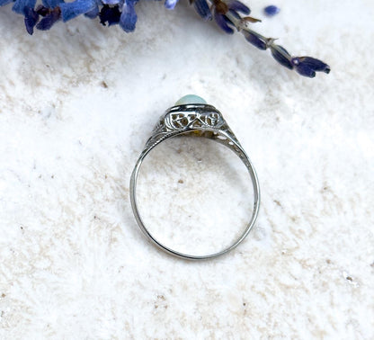 Antique Art Deco Filigree Ring with Cabochon Opal 1920s 18K White Gold Filigree Ring