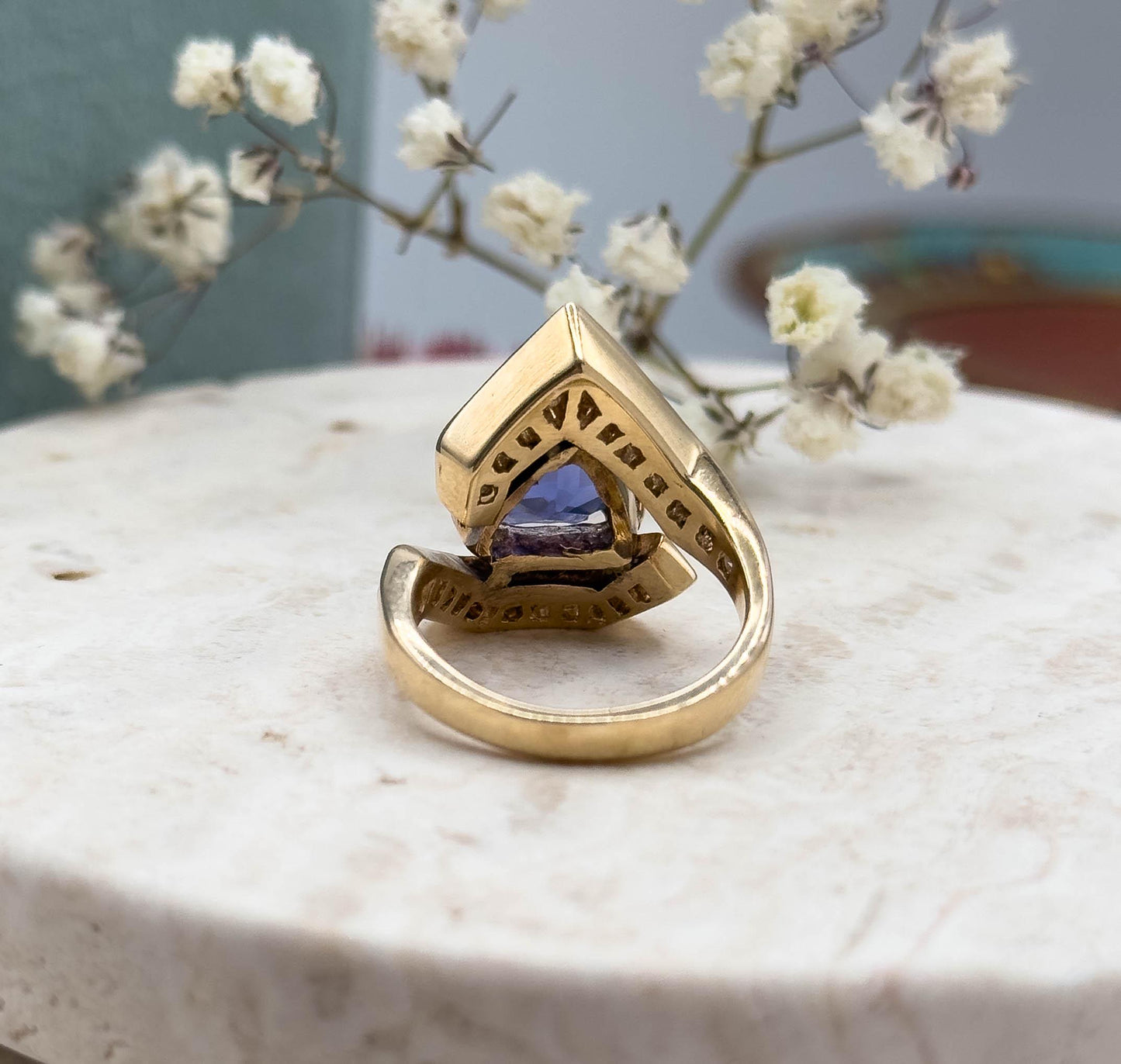 Vintage Imitation Tanzanite Ring in 14K Yellow Gold Trillion