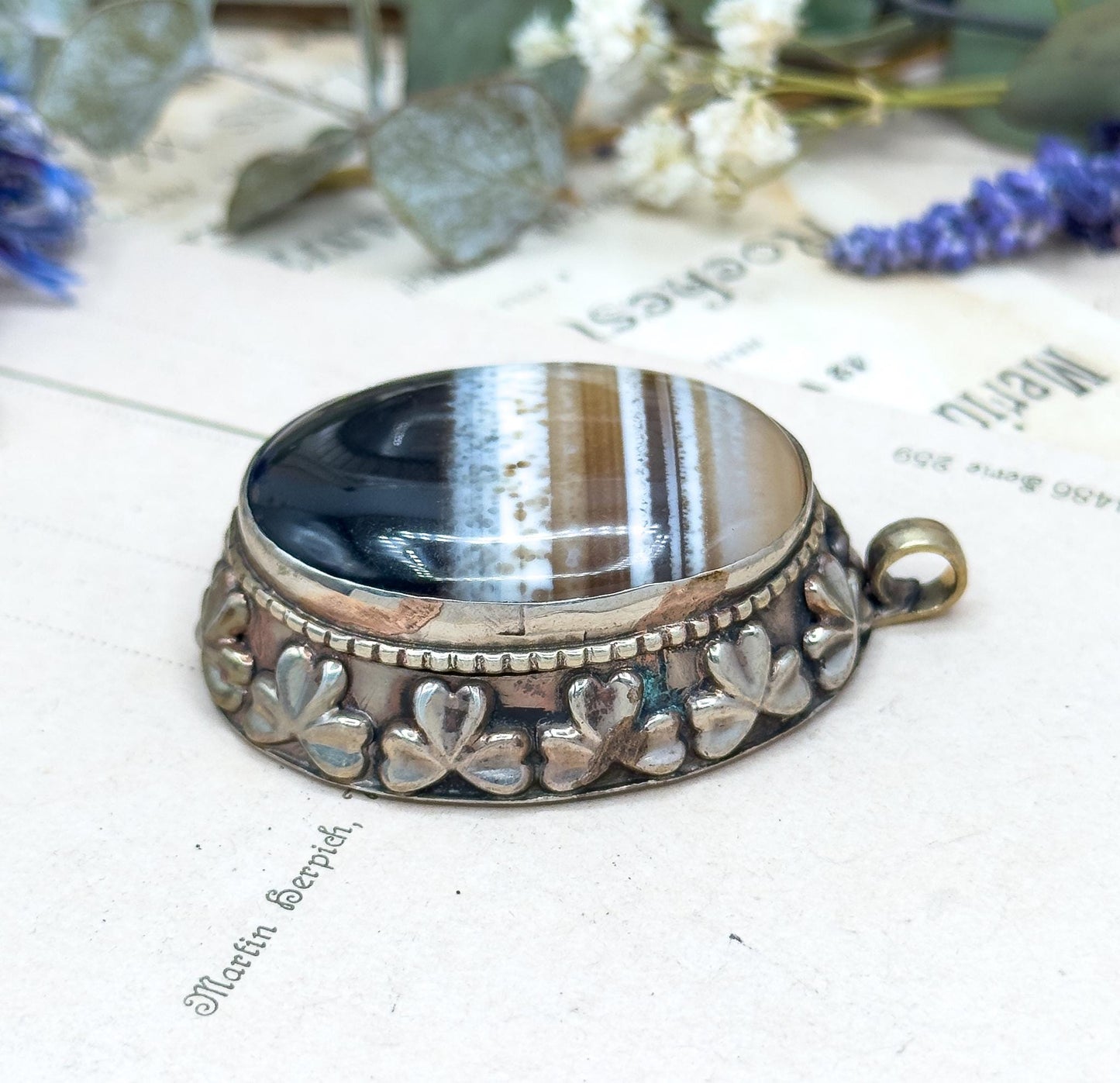 Vintage Banded Agate Shamrock Pendant Necklace: Handmade Silver Tone