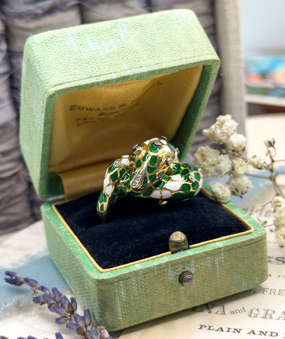 Exquisite Vintage Snake ring with Diamond Gem Set Eyes and Enamel 18K Yellow Gold