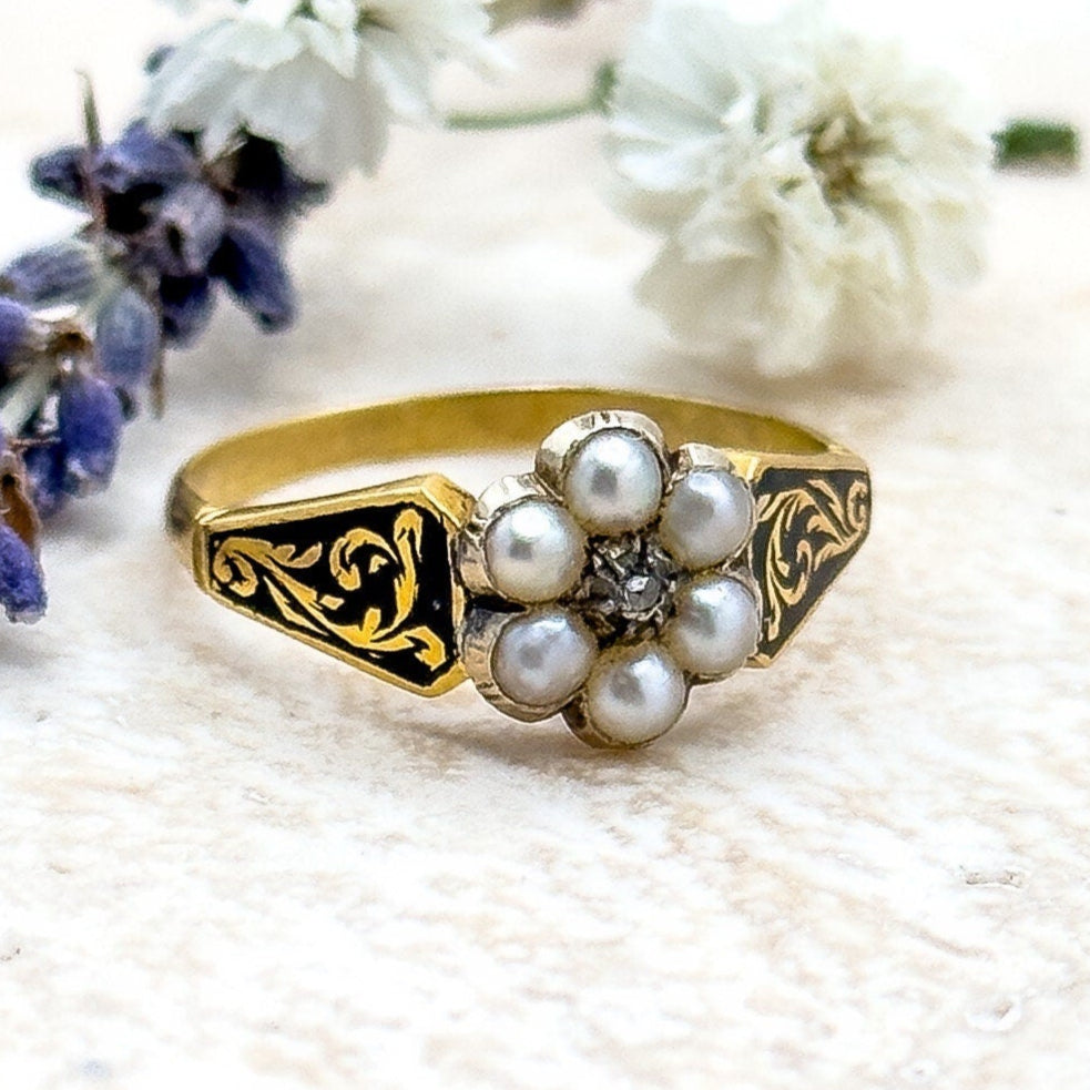 georgian mourning ring w black enamel and rose cut diamond