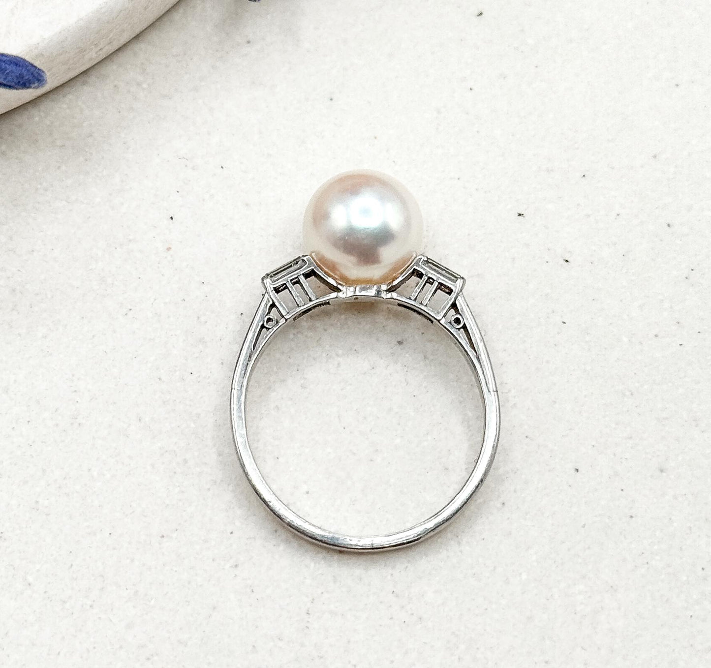 Vintage Pearl Ring with Baguette Diamonds in Platinum