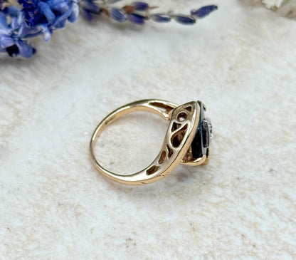 Vintage Onyx & Diamond Ring in 10K Yellow Gold Bypass Ring Florentine gold textured