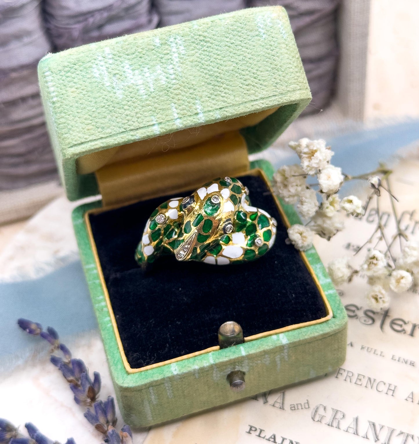 Exquisite Vintage Snake ring with Diamond Gem Set Eyes and Enamel 18K Yellow Gold