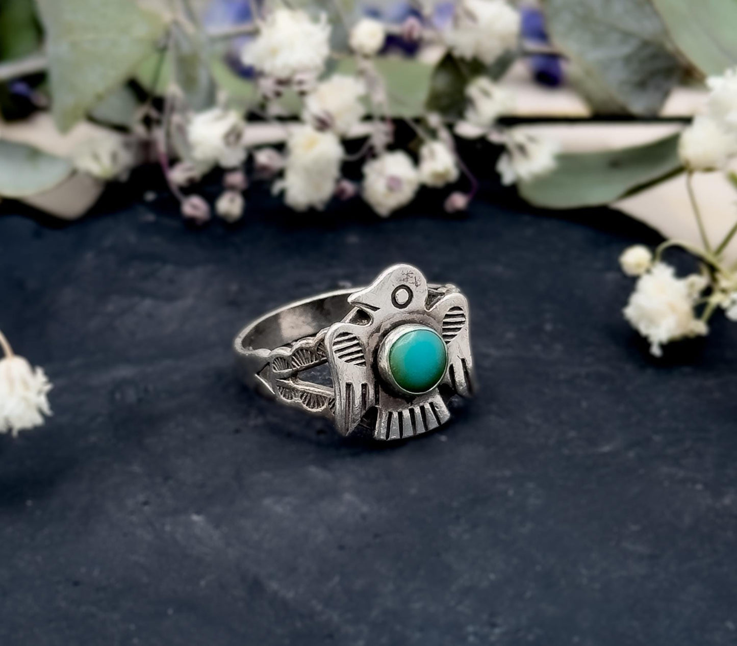 Cuite Vintage Native American Thunderbird Ring with Snake Eye turquoise cabochon in Sterling silver